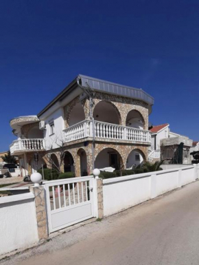 APARTMANI KRIŽANIĆ